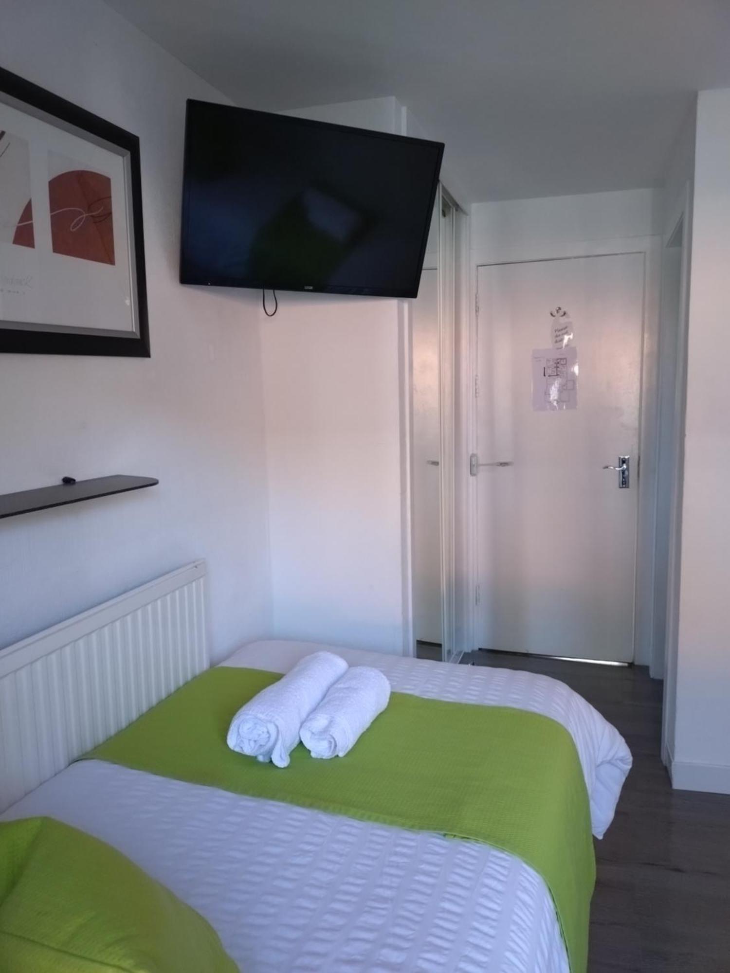Anchorage Guest House - Also 1 Room Available With Hot Tub,Must Be Booked Separately Balloch Szoba fotó